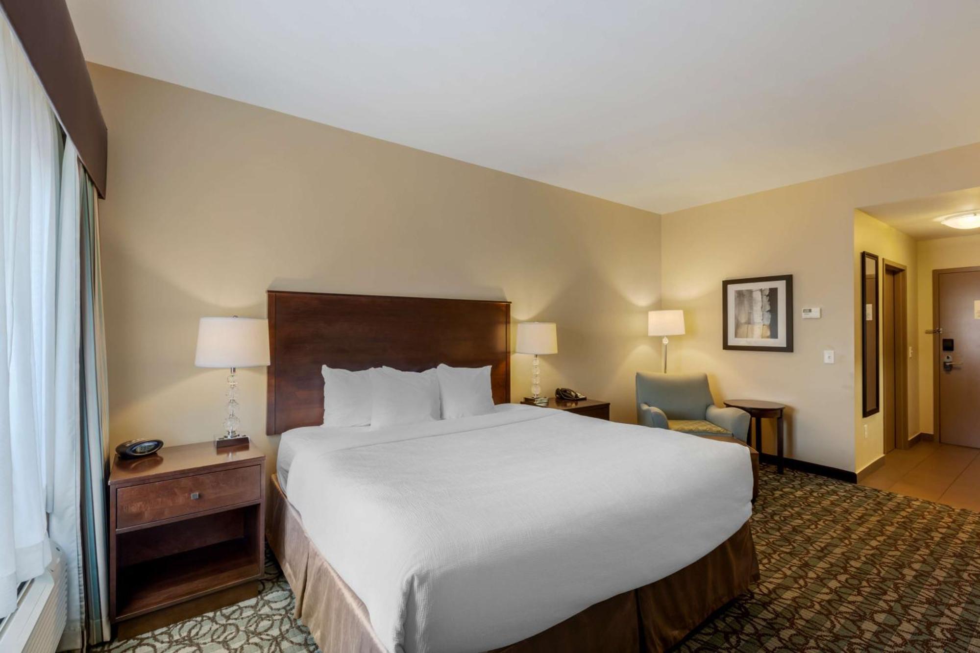 Best Western Plus Walkerton Hotel & Conference Centre Экстерьер фото